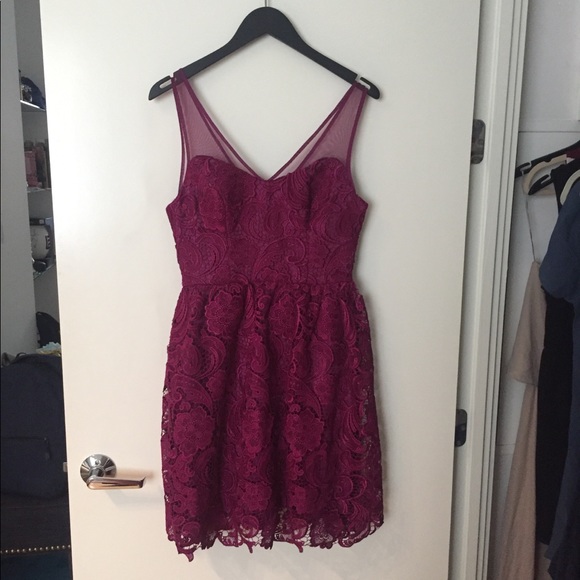 Adrianna Papell Lace Cocktail Dress, size 4 - Picture 2 of 4